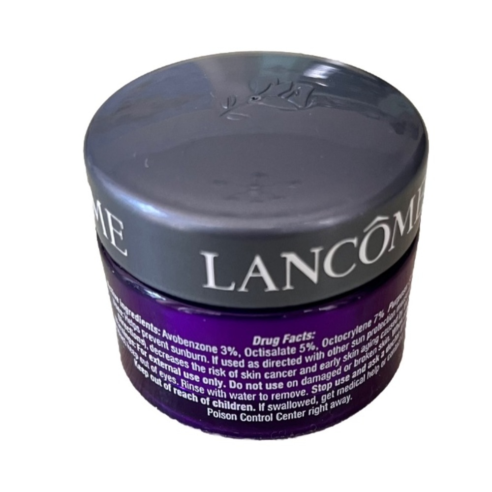 Lancôme Rénergie Lift Multi Action Day Face Cream SPF 15 Sunscreen .5 Ounce - Picture 2 of 5